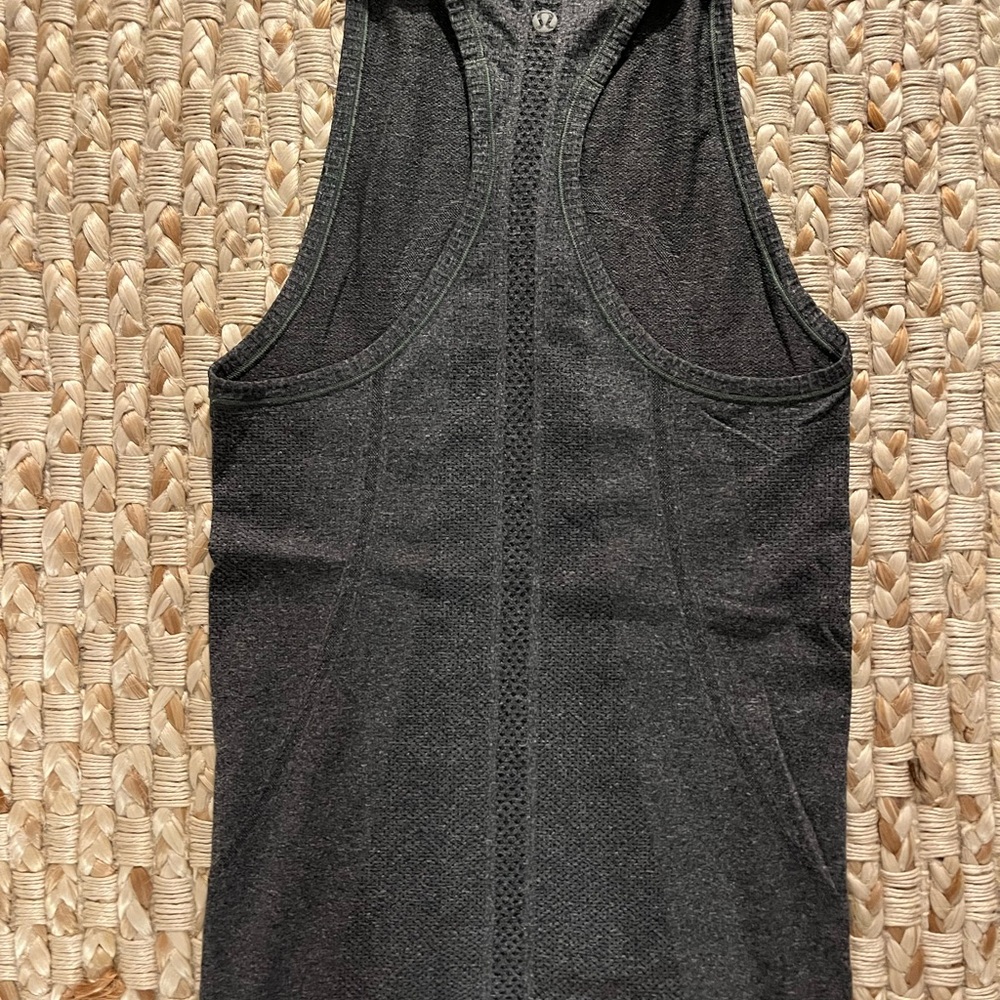 Lululemon Racerback Grey Tank XS